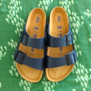 Navy Birkenstock's size 39